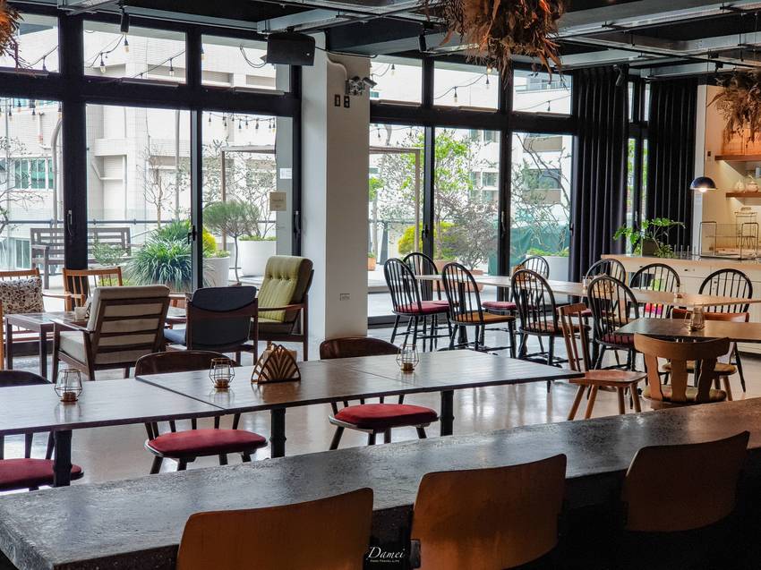 source: imgur.com 台南住宿|友愛街旅館U.I.J Hotel & Hostel(設施篇)-在設計旅店裡品味生活