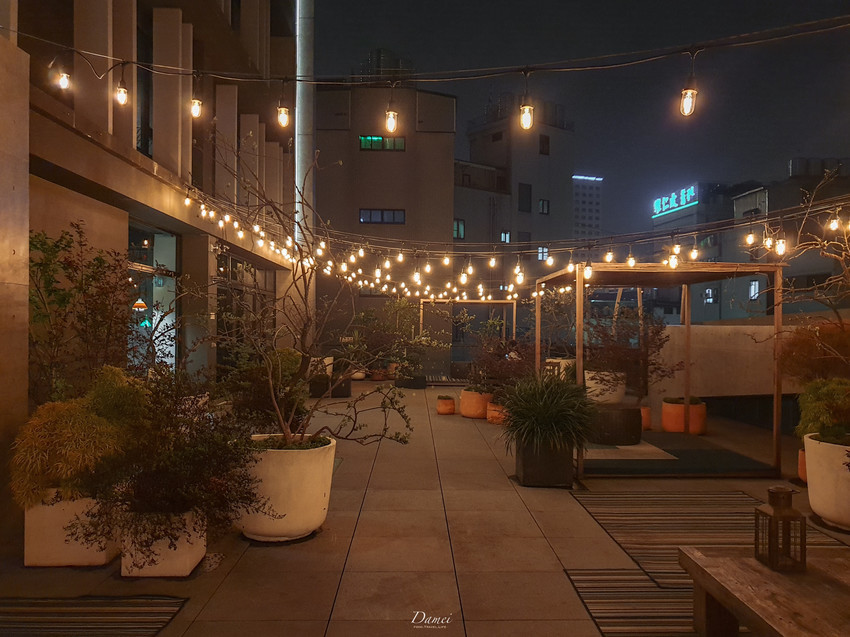 source: imgur.com 台南住宿|友愛街旅館U.I.J Hotel & Hostel(設施篇)-在設計旅店裡品味生活