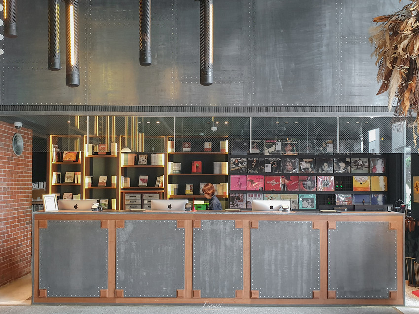 source: imgur.com 台南住宿|友愛街旅館U.I.J Hotel & Hostel(設施篇)-在設計旅店裡品味生活