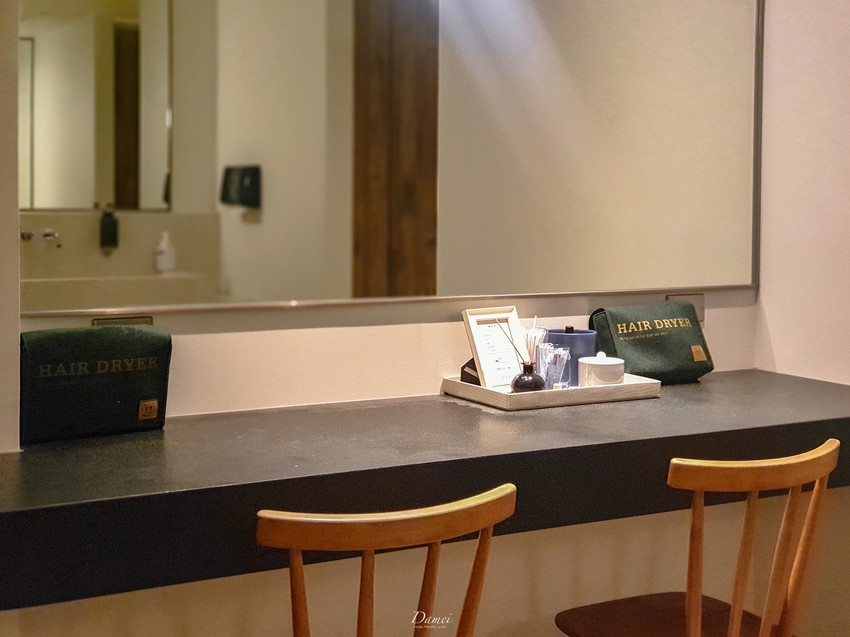 source: imgur.com 台南住宿|友愛街旅館U.I.J Hotel & Hostel(房間篇)-在設計旅店裡品味生活