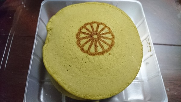 全聯聯名辻利茶舗抹茶甜點:抹茶控們注意囉~全聯X辻利茶舗聯名 抹茶甜點系列~~期間限定4/13-5/13~最潮的綠色旋風千萬別錯過了~