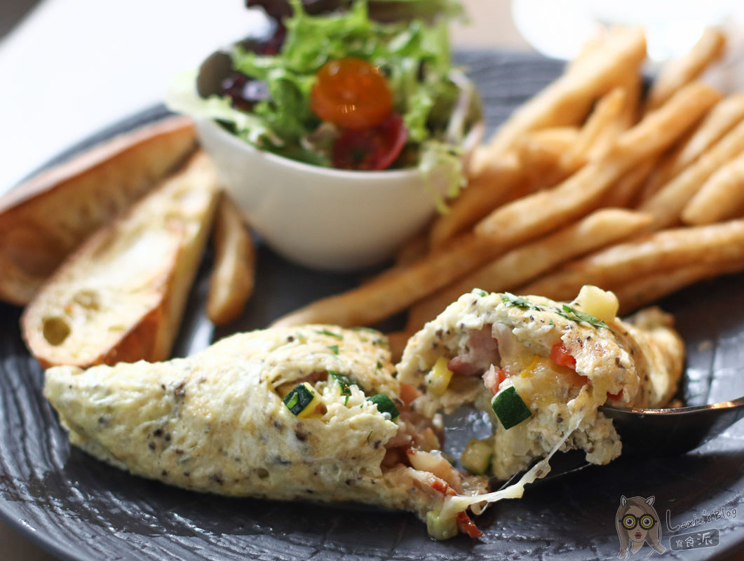 內湖約會餐廳》Lazy Point超美玻璃屋,早晚不同風情 - Lexies Blog,寫食派