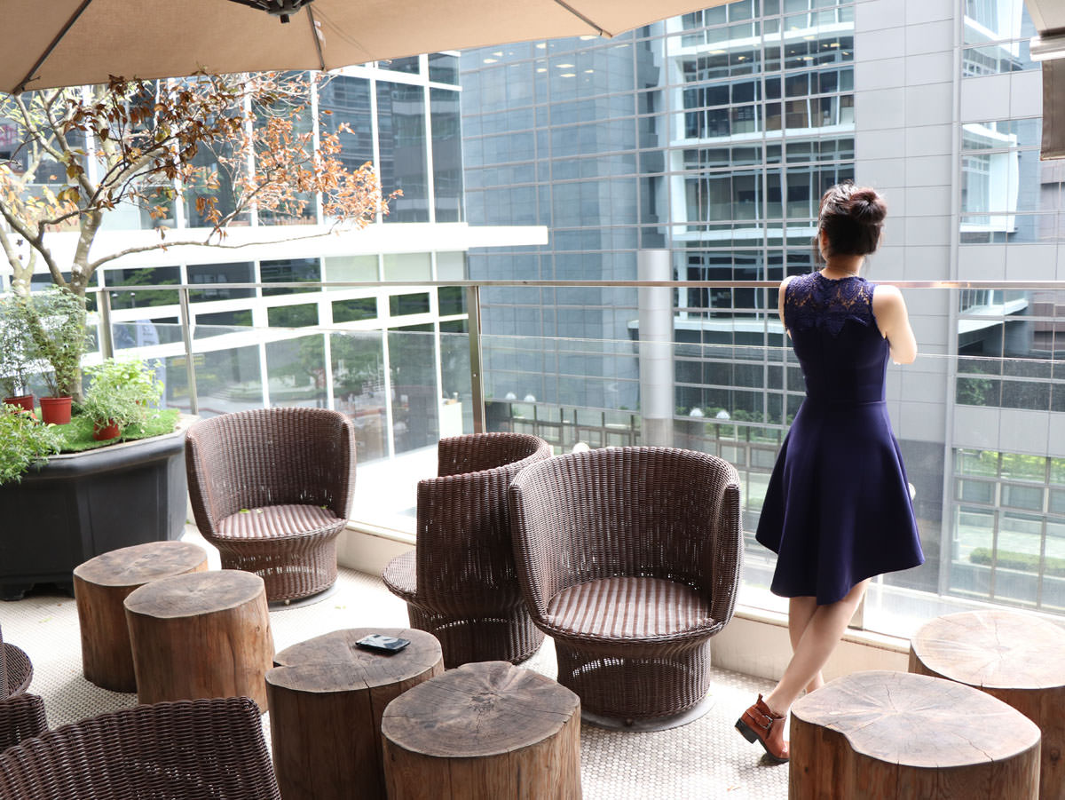 內湖約會餐廳》Lazy Point超美玻璃屋,早晚不同風情 - Lexies Blog,寫食派