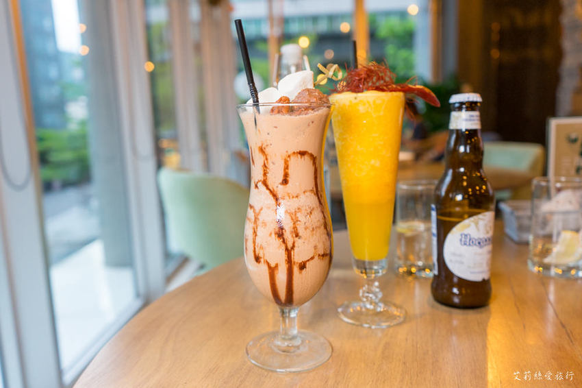 內湖美食》Lazy Point Restaurant & Bar 超有質感的玻璃屋 約會餐廳餐酒館推薦 捷運港墘站 - 艾莉絲愛旅行