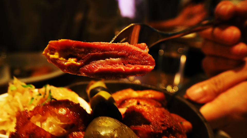 內湖餐酒館Lazy Point Restaurant Bar Lazy Point Restaurant Bar,餐酒館,我不是他媽媽,早午餐,夜貓族,無國界料理,包場,包廂,異國料理,酒吧,夜店