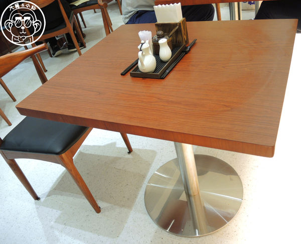 池記(微風台北車站店)：呷飽祙【台北中正･池記 微風台北車站店】香港雲吞麵台北吃得到