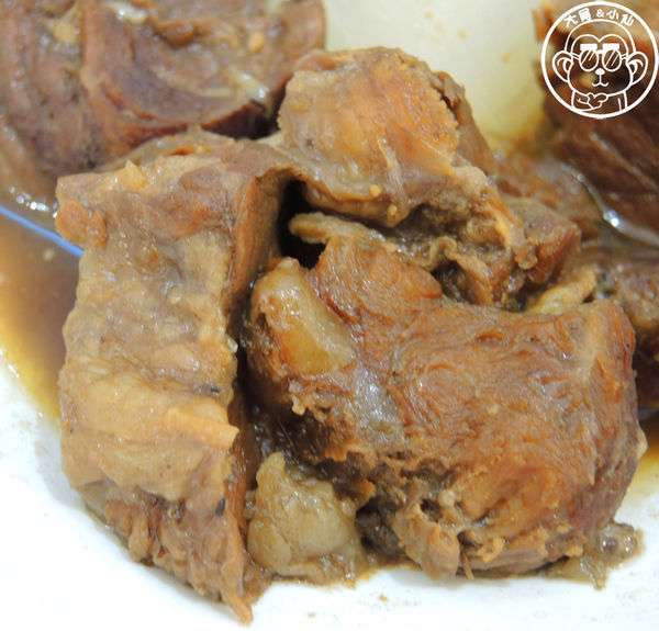 池記(微風台北車站店)：呷飽祙【台北中正･池記 微風台北車站店】香港雲吞麵台北吃得到