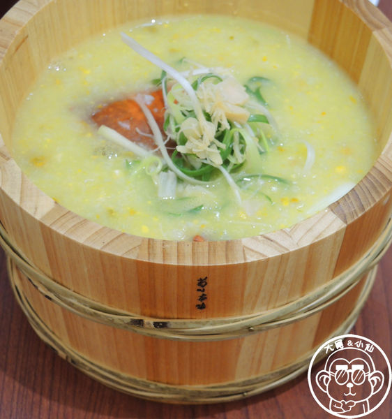 池記(微風台北車站店)：呷飽祙【台北中正･池記 微風台北車站店】香港雲吞麵台北吃得到