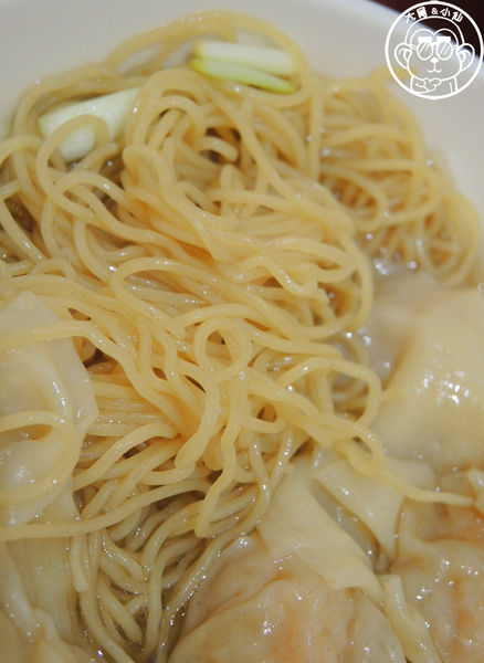 池記(微風台北車站店)：呷飽祙【台北中正･池記 微風台北車站店】香港雲吞麵台北吃得到