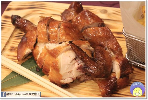 晶悅軒粵菜餐廳：[食記]►桃園粵菜餐廳推薦◄晶悅軒新派粵菜料理/金牌吊燒雞/脆皮六兩金/稻香西施牛/南洋咖哩軟蟹、每桌出示本文可加贈冰心綠豆糕一份