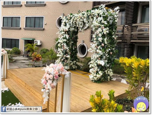 晶悅軒粵菜餐廳：[食記]►桃園粵菜餐廳推薦◄晶悅軒新派粵菜料理/金牌吊燒雞/脆皮六兩金/稻香西施牛/南洋咖哩軟蟹、每桌出示本文可加贈冰心綠豆糕一份