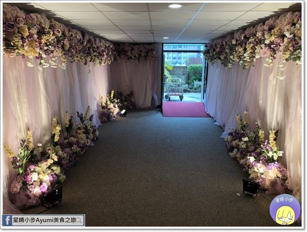 晶悅軒粵菜餐廳：[食記]►桃園粵菜餐廳推薦◄晶悅軒新派粵菜料理/金牌吊燒雞/脆皮六兩金/稻香西施牛/南洋咖哩軟蟹、每桌出示本文可加贈冰心綠豆糕一份