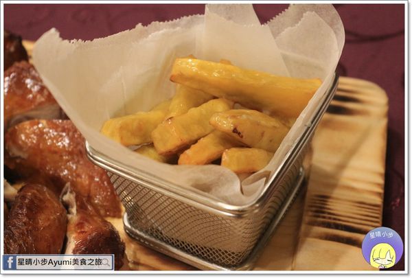 晶悅軒粵菜餐廳：[食記]►桃園粵菜餐廳推薦◄晶悅軒新派粵菜料理/金牌吊燒雞/脆皮六兩金/稻香西施牛/南洋咖哩軟蟹、每桌出示本文可加贈冰心綠豆糕一份