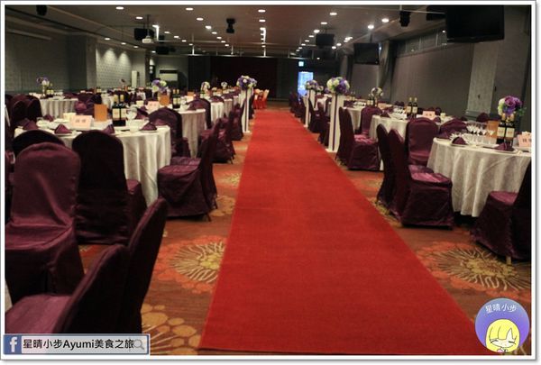 晶悅軒粵菜餐廳：[食記]►桃園粵菜餐廳推薦◄晶悅軒新派粵菜料理/金牌吊燒雞/脆皮六兩金/稻香西施牛/南洋咖哩軟蟹、每桌出示本文可加贈冰心綠豆糕一份