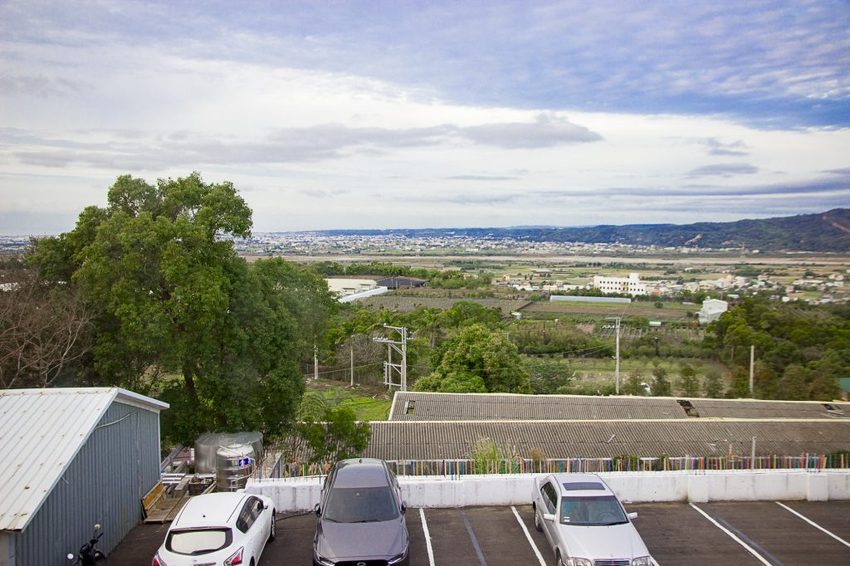 【住宿.台中】后里住宿/星月文旅~緊鄰星月大地景觀休閒園區,超大泡湯池、兒童遊戲區、無敵美景