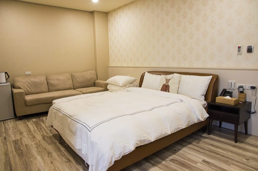 【住宿.台中】后里住宿/星月文旅~緊鄰星月大地景觀休閒園區,超大泡湯池、兒童遊戲區、無敵美景