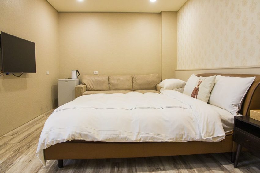 【住宿.台中】后里住宿/星月文旅~緊鄰星月大地景觀休閒園區,超大泡湯池、兒童遊戲區、無敵美景