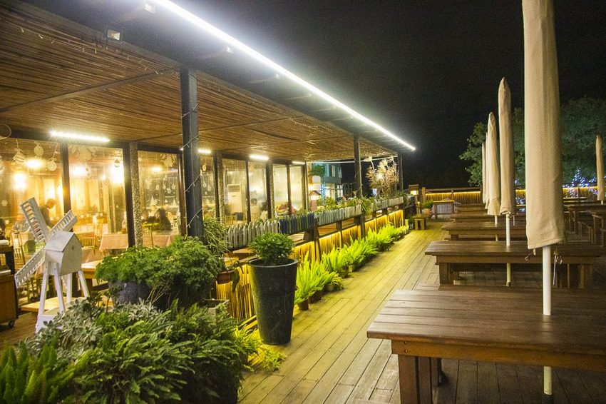 【住宿.台中】后里住宿/星月文旅~緊鄰星月大地景觀休閒園區,超大泡湯池、兒童遊戲區、無敵美景