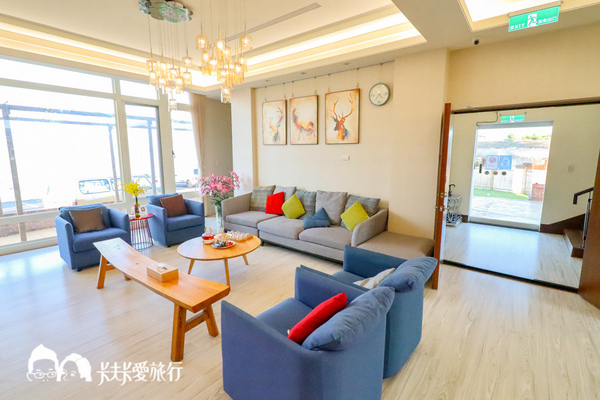 星月文旅:台中民宿-星月文旅|麗寶樂園旁坐擁台中夜景享受湯屋泡澡樂趣近花博園區