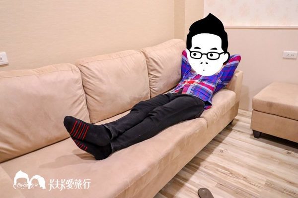 星月文旅:台中民宿-星月文旅|麗寶樂園旁坐擁台中夜景享受湯屋泡澡樂趣近花博園區