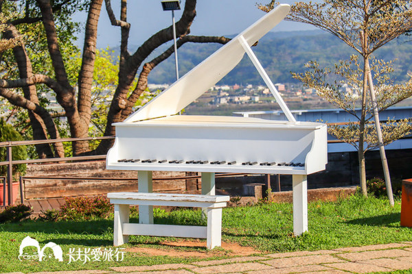 星月文旅:台中民宿-星月文旅|麗寶樂園旁坐擁台中夜景享受湯屋泡澡樂趣近花博園區