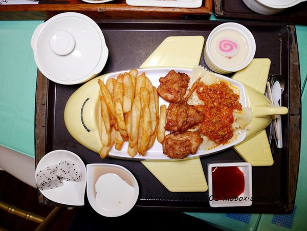 【台中住宿】星月文旅 #台中親子住宿 #星月大地 #玩水 #泡湯 #餵魚 #夕陽 #夜景 #IG打卡熱點 (22).JPG