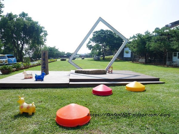 【台中住宿】星月文旅 #台中親子住宿 #星月大地 #玩水 #泡湯 #餵魚 #夕陽 #夜景 #IG打卡熱點 (49).JPG