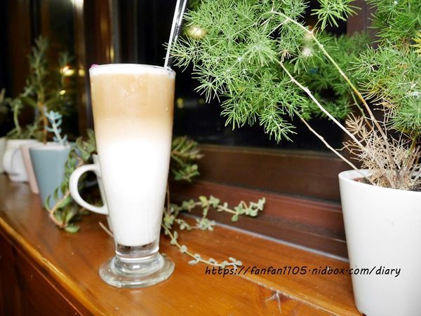 【台中住宿】星月文旅 #台中親子住宿 #星月大地 #玩水 #泡湯 #餵魚 #夕陽 #夜景 #IG打卡熱點 (30).JPG