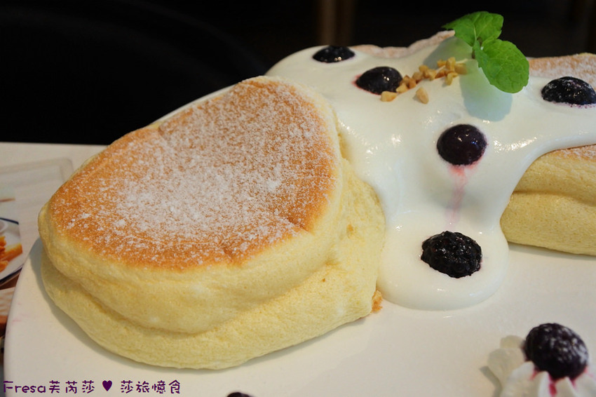 台南北區【小圈子早午餐】透亮清幽質感空間.平價早午餐澎派食.莓果舒芙蕾午茶味│台南早午餐│台南下午茶│義式料理 - Fresa芙芮莎♥莎旅憶食