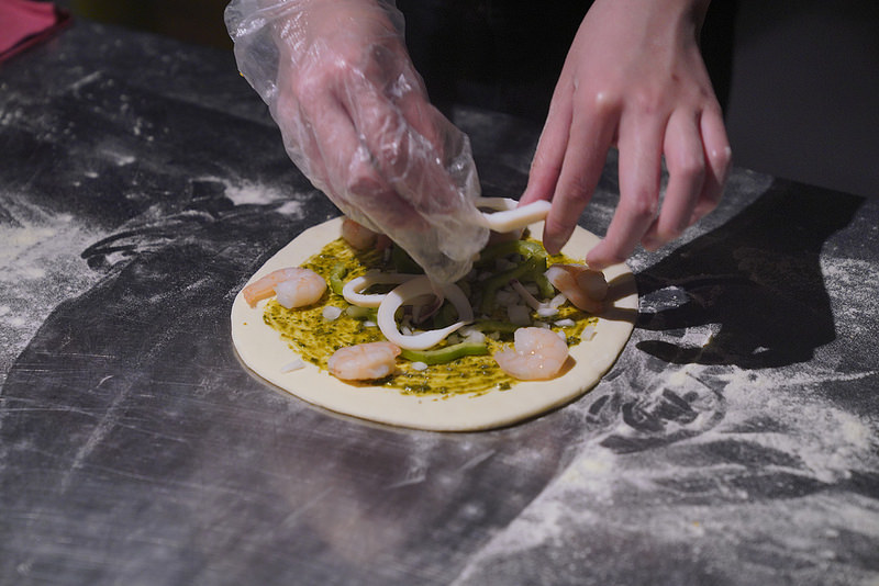 噗滋手工窯烤披薩 (1)