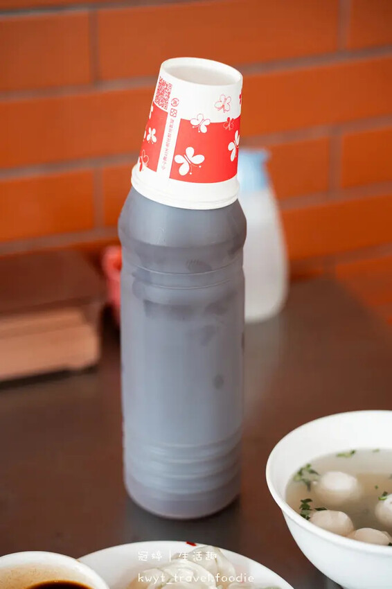 台南中西區小吃美食_穎川水餃店,3元水餃太晚來吃不到!高麗菜 台南中西區小吃美食_穎川水餃店,3元水餃太晚來吃不到!高麗菜