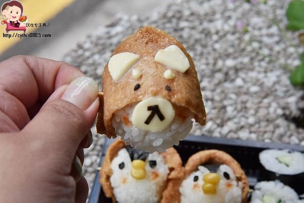 桃園區美食-啊雜 AAAzakka-可愛企鵝柴犬壽司餐盒好吸晴，兔兔P助捨不得吃，一起來野餐吧! @民宿女王芽月-美食.旅遊.全台趴趴走