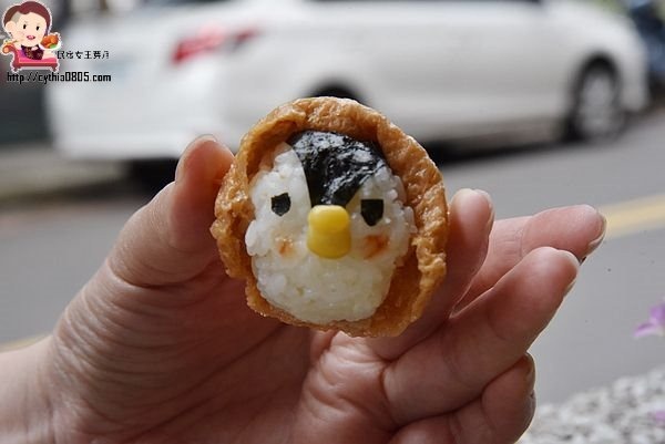 桃園區美食-啊雜 AAAzakka-可愛企鵝柴犬壽司餐盒好吸晴，兔兔P助捨不得吃，一起來野餐吧! @民宿女王芽月-美食.旅遊.全台趴趴走