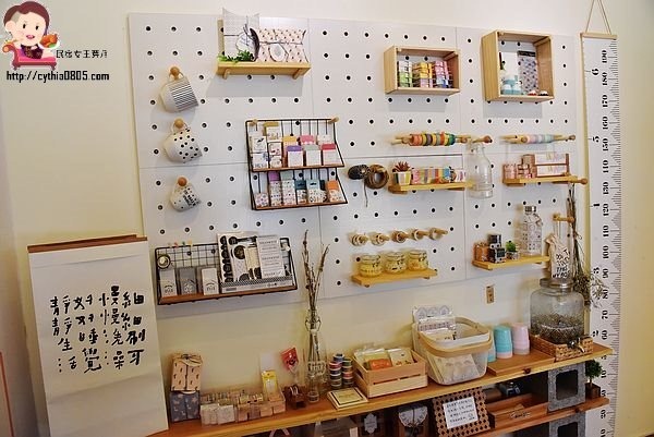 桃園區美食-啊雜 AAAzakka-可愛企鵝柴犬壽司餐盒好吸晴，兔兔P助捨不得吃，一起來野餐吧! @民宿女王芽月-美食.旅遊.全台趴趴走