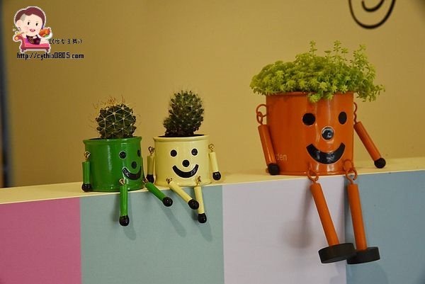 桃園區美食-啊雜 AAAzakka-可愛企鵝柴犬壽司餐盒好吸晴，兔兔P助捨不得吃，一起來野餐吧! @民宿女王芽月-美食.旅遊.全台趴趴走