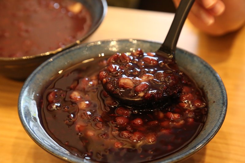 [台南]東區 冬天紅豆湯燒仙草 夏天包心粉圓冰推薦 東區焦糖煉乳包心粉圓-崇善總店