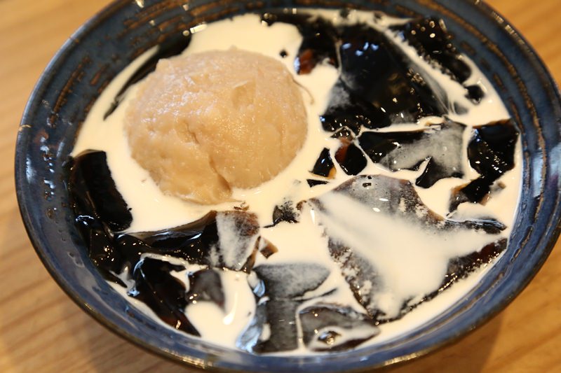 [台南]東區 冬天紅豆湯燒仙草 夏天包心粉圓冰推薦 東區焦糖煉乳包心粉圓-崇善總店