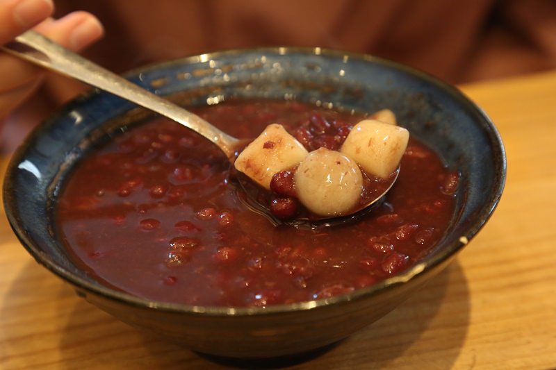 [台南]東區 冬天紅豆湯燒仙草 夏天包心粉圓冰推薦 東區焦糖煉乳包心粉圓-崇善總店