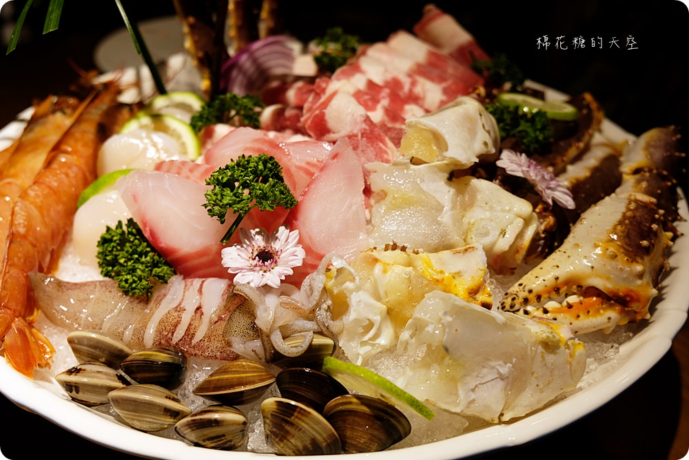 民歌西餐廳重現！凱度咖啡音樂餐館大吃帝王蟹火鍋還能聽好歌～