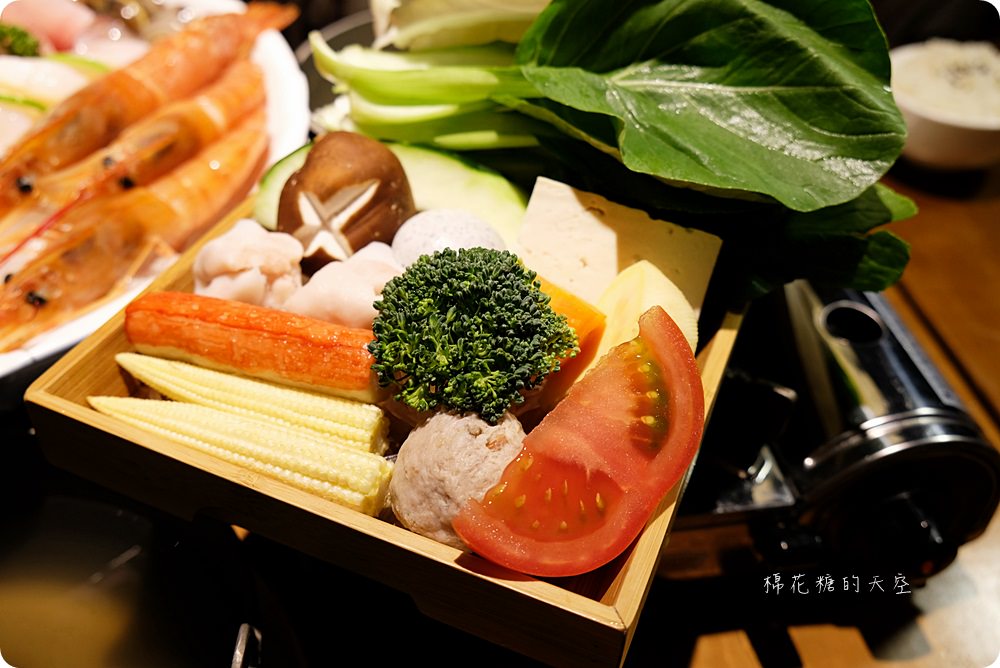 民歌西餐廳重現！凱度咖啡音樂餐館大吃帝王蟹火鍋還能聽好歌～