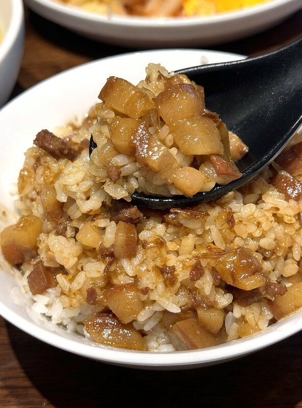 米其林必比登「老店柏弘肉燥」:三代傳承55年,銷魂肉燥飯的美味秘密大公開!