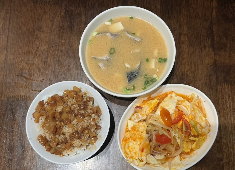 米其林必比登「老店柏弘肉燥」:三代傳承55年,銷魂肉燥飯的美味秘密大公開!