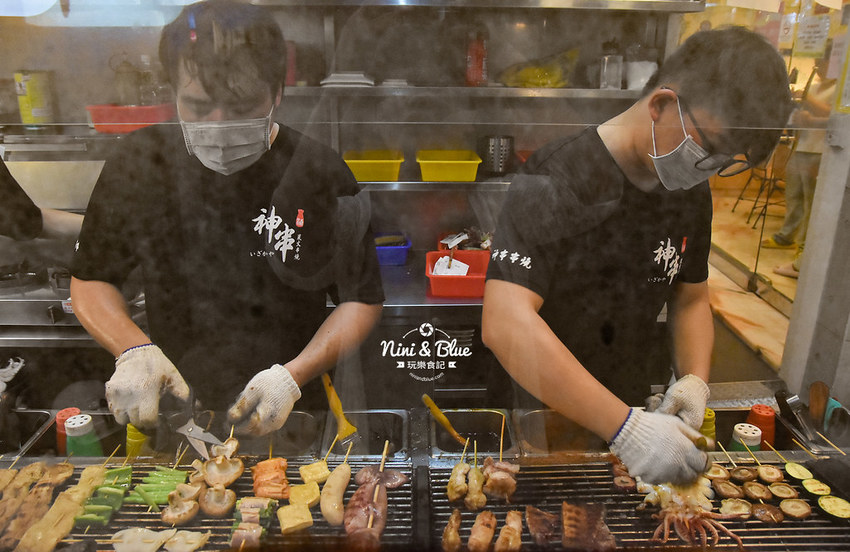 台中燒烤宵夜 神串串燒 啤酒08