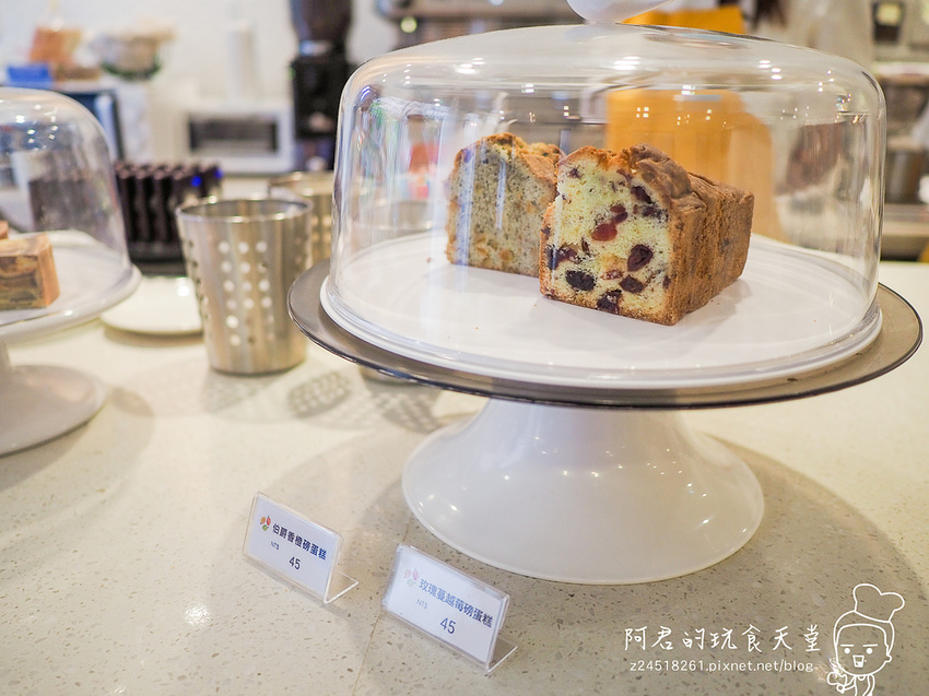 【台中】櫻桃計畫|隱身逢甲商圈的不限時咖啡廳