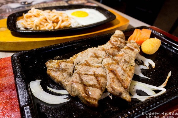 哇烤大口炙燒牛排(大寮店):高雄大寮︱哇烤大口炙燒牛排(大寮店) 免費加麵!!不景氣時代的慶祝、聚會好選擇!!