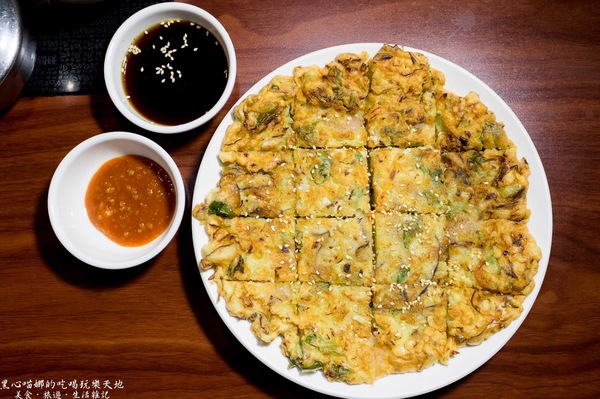 南大門：高雄楠梓︱台糖量販楠梓店 - 南大門韓式料理　不點熱門八色烤肉，雙人鐵板豬五花也超好吃❤