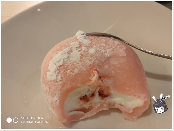 日月鎊品火鍋：[食記]►台南安平區◄日月鎊品火鍋－每日堅持以耗時費工的方式熬煮湯頭，允諾絕不添加人工添加物