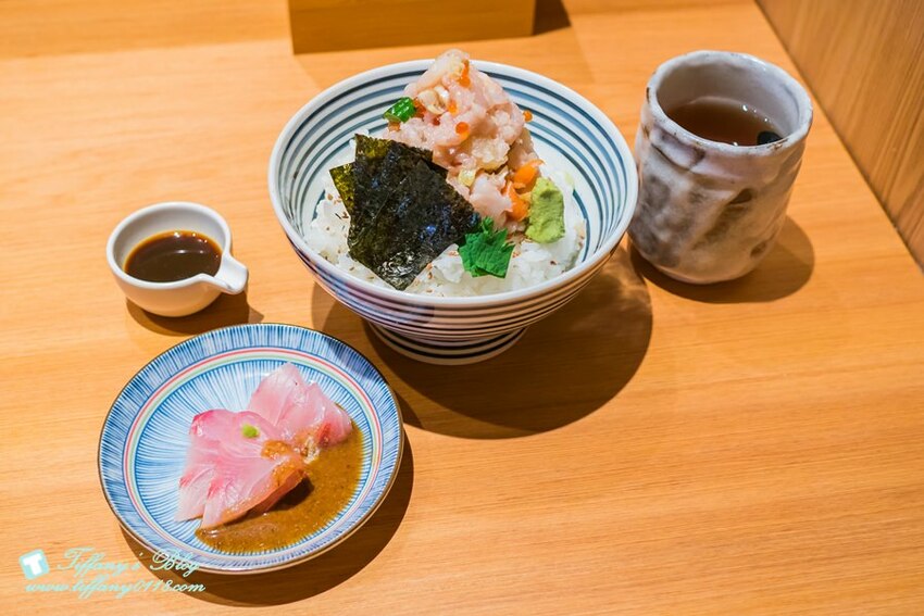 [台北美食]日本橋海鮮丼つじ半 Tsujihan/東京必吃排隊海鮮丼/捷運市政府站(附完整吃法影片)