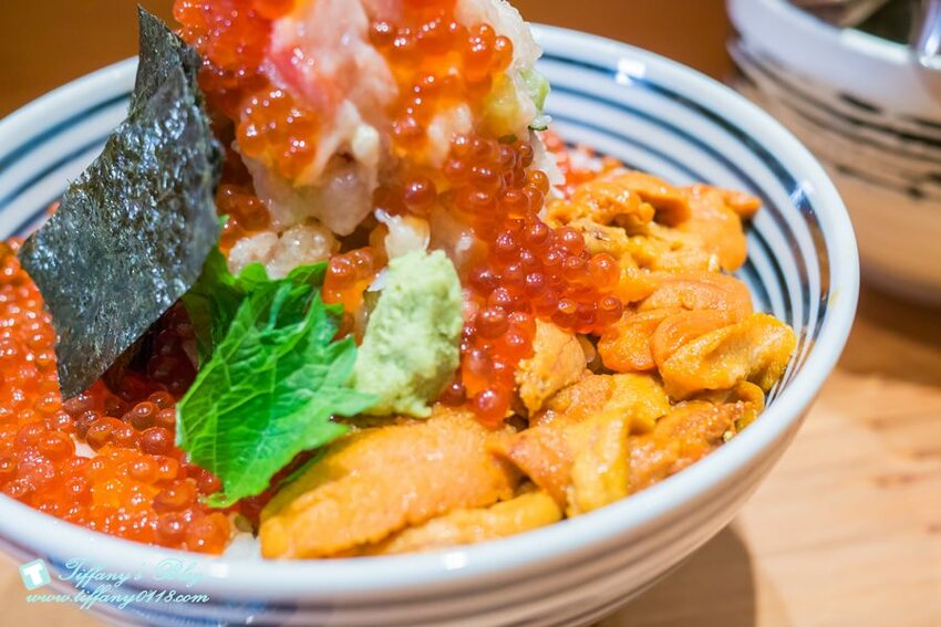 [台北美食]日本橋海鮮丼つじ半 Tsujihan/東京必吃排隊海鮮丼/捷運市政府站(附完整吃法影片)