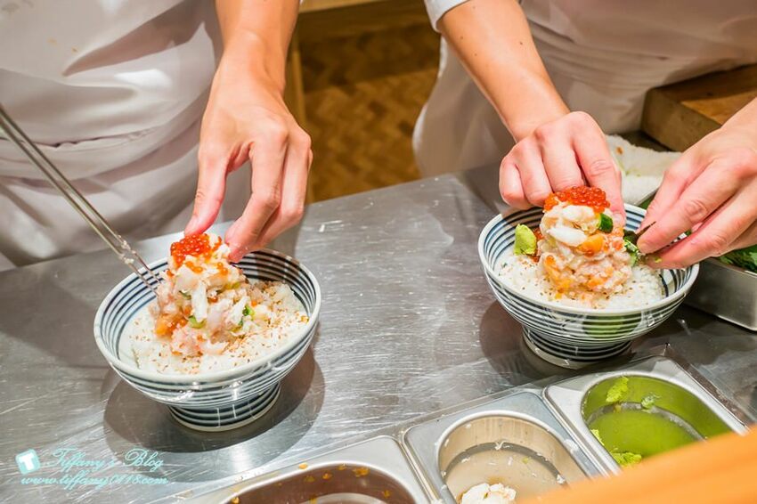 [台北美食]日本橋海鮮丼つじ半 Tsujihan/東京必吃排隊海鮮丼/捷運市政府站(附完整吃法影片)